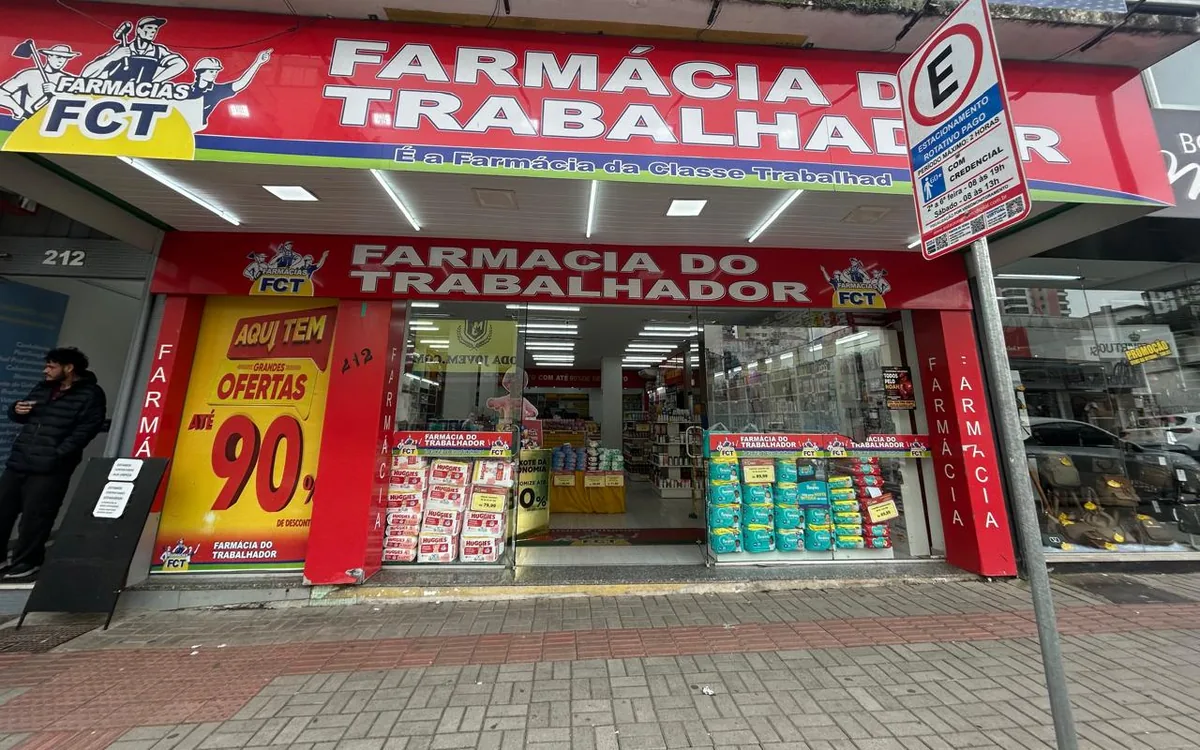 Fachada da unidade Drogabel, em Lages
