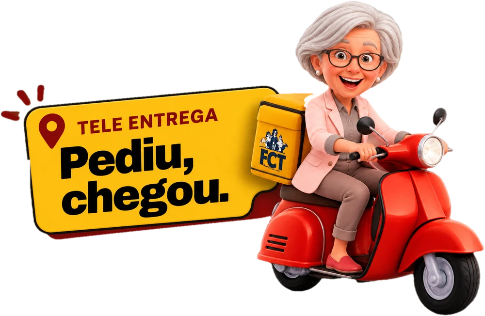 Dona Cecília, personagem da FCT, entregando pedidos de moto — Tele entrega: pediu, chegou